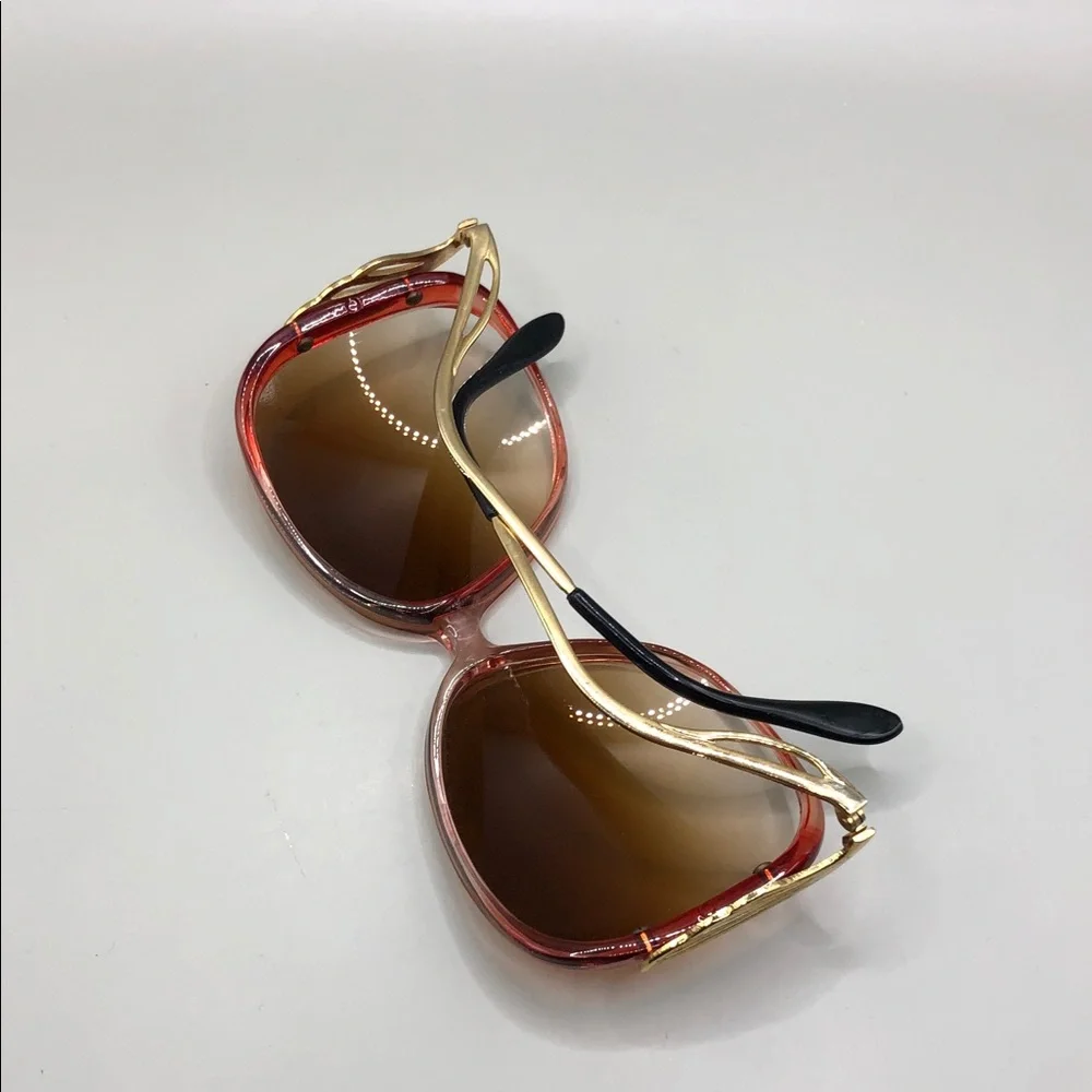 Vintage 80's oversized round curved sunglasses statement style gradient lens.